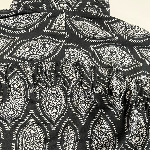 Carve Designs Hoodie Zip Jacket, Women’s XS, Black/White Pattern - Picture 7 of 11